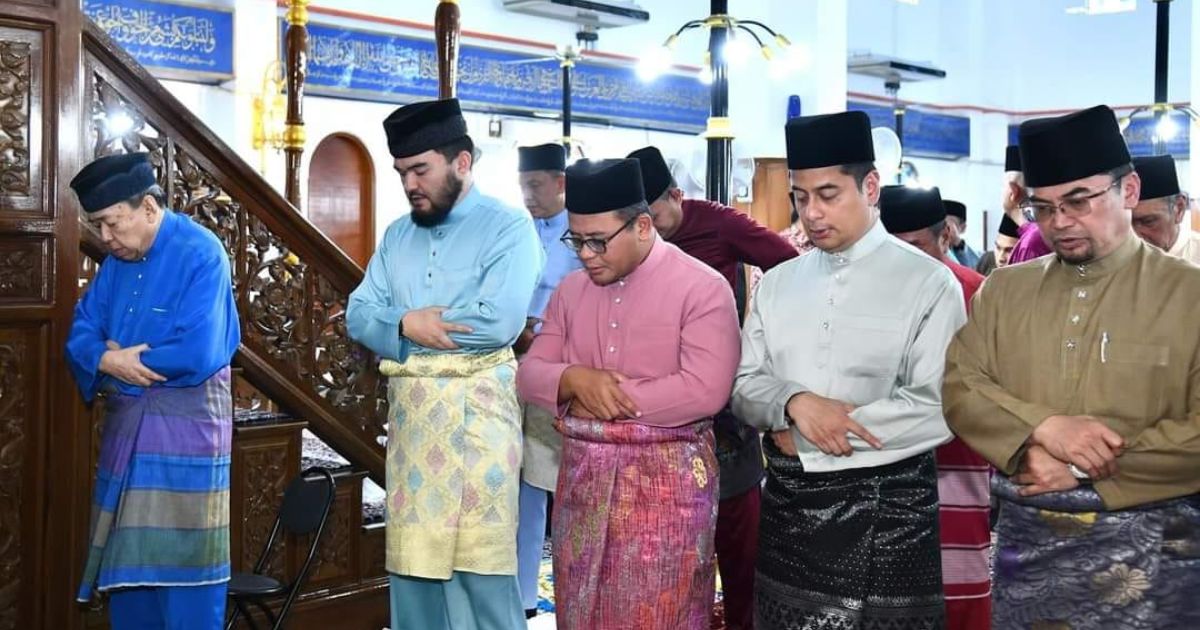 Sultan Selangor Tidak Perkenan Solat Jumaat Di Surau Pusat Beli-Belah 3 Sultan Selangor Tidak Perkenan Solat Jumaat Di Surau Pusat Beli-Belah
